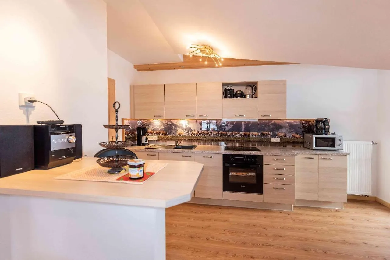 Ferienwohnungen Fam Michael Neumaier Reit im Winkl Apartment