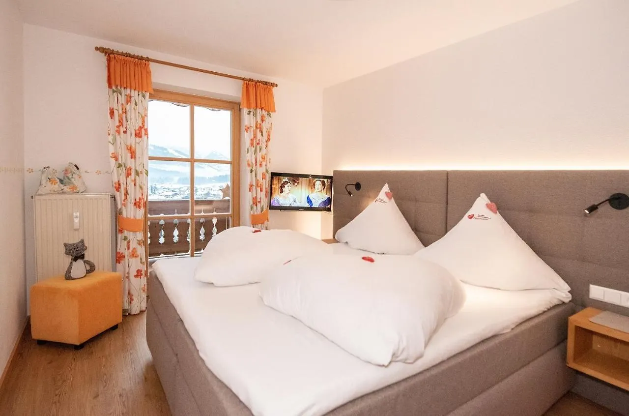 Ferienwohnungen Fam Michael Neumaier Reit im Winkl Apartment